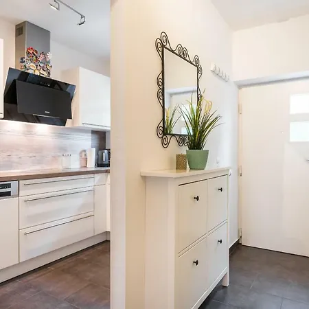 Apart2stay La Maisonette Apartment *